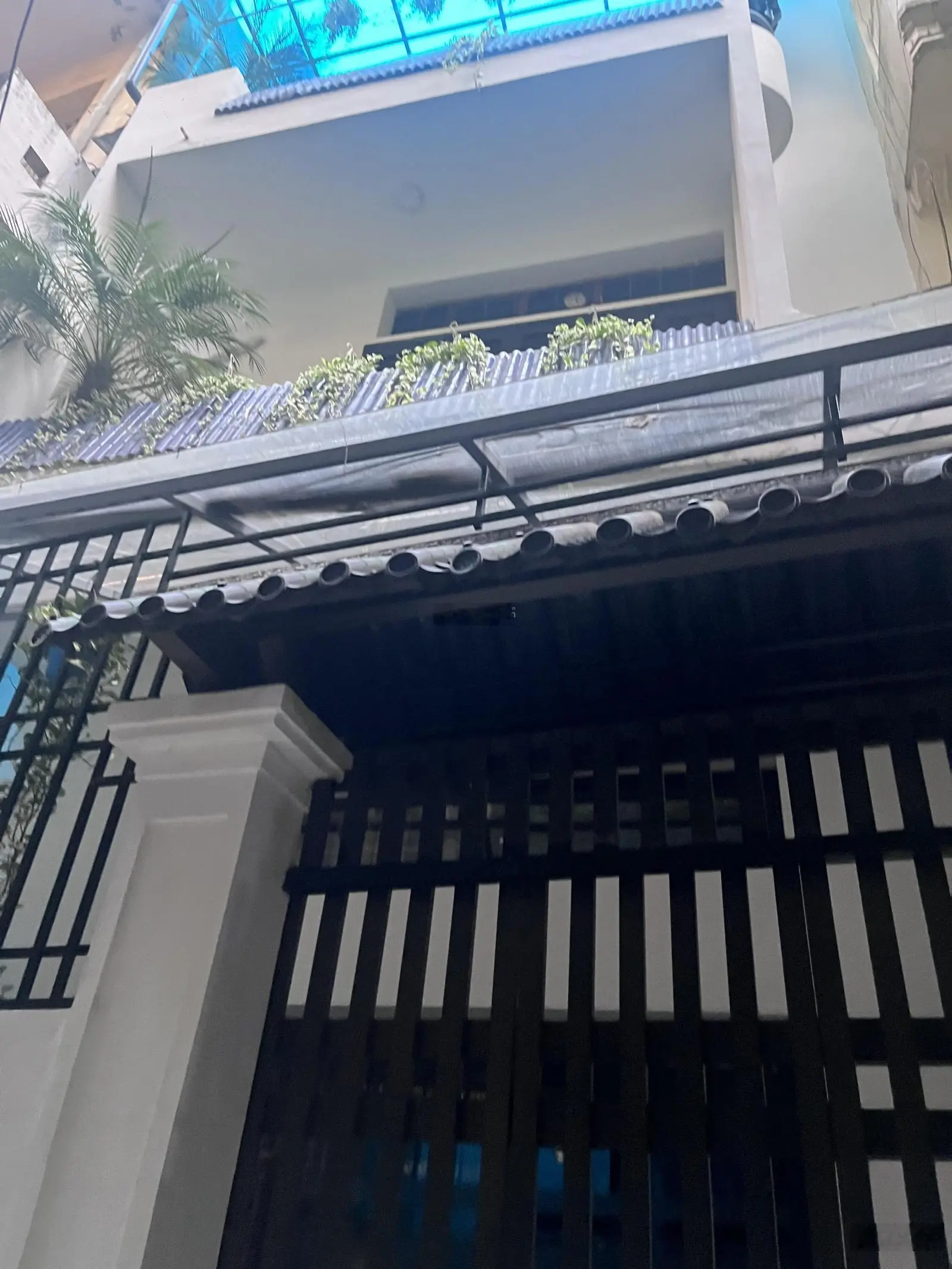 Bán nhà phố Hào Nam, Đống Đa , Hà Nội căn nhà 69 m24 tầng mới đẹp, 2 thoáng sáng chỉ 12tỷ