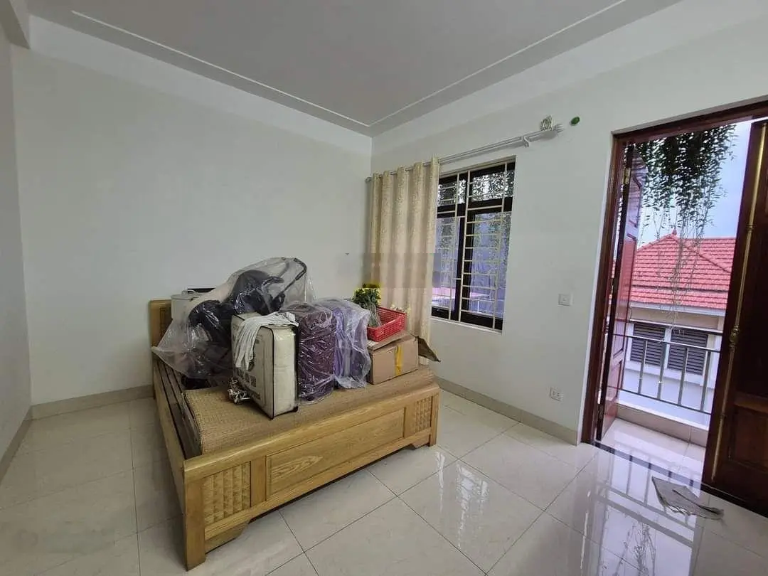 Bán gấp nhà siêu hiếm view triệu đô Đức Diễn. 63m2 x 5 tầng xung quanh ngập tràn tiện ích khu vip