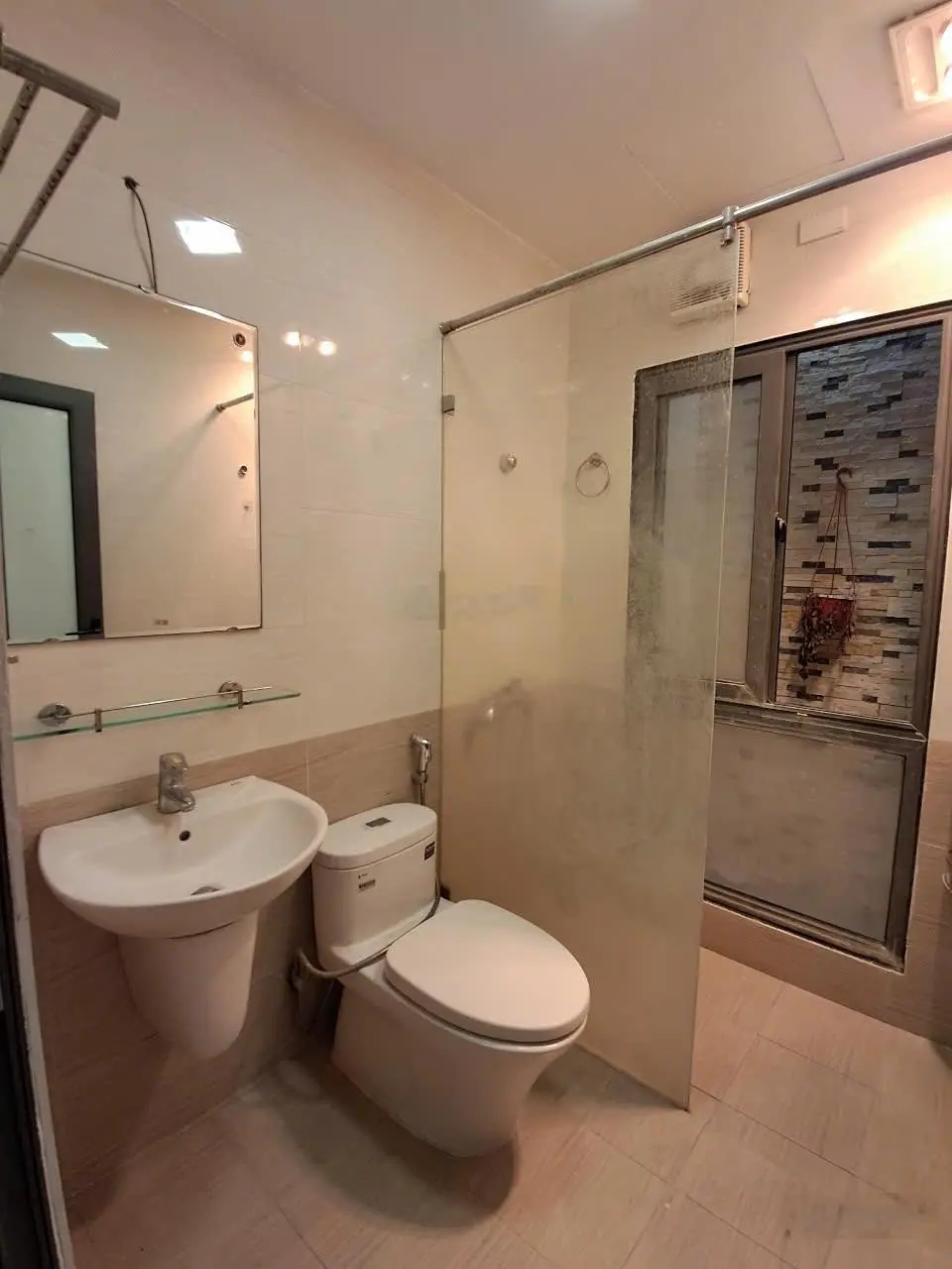 11.8 Tỷ - Long Biên phân lô, ô tô tránh, gara. DT 46m2 x 6 tầng thang máy 0963738356