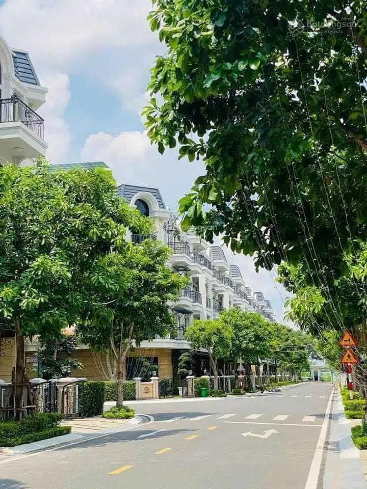 Độc Quyền - Bán 5 căn The Classia suất ngoại giao A2 đến A7 . DT 5x19.6m view trực diện hồ bơi.