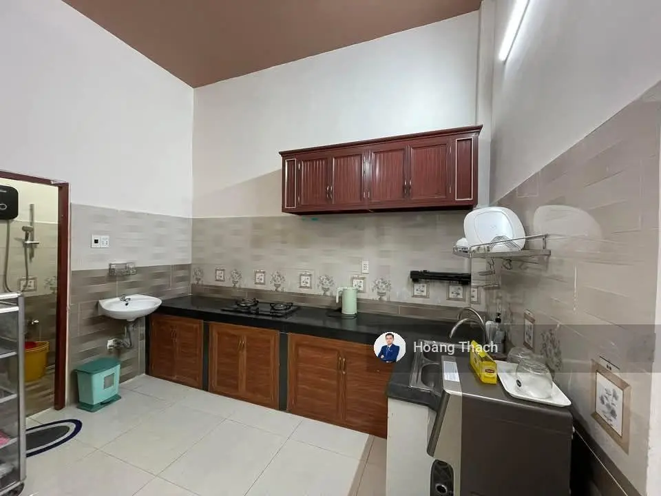 Nhà 1 trệt 1 lầu TP. Dĩ An giáp Làng Đại Học. Cách Metro Suối Tiên chỉ 10p