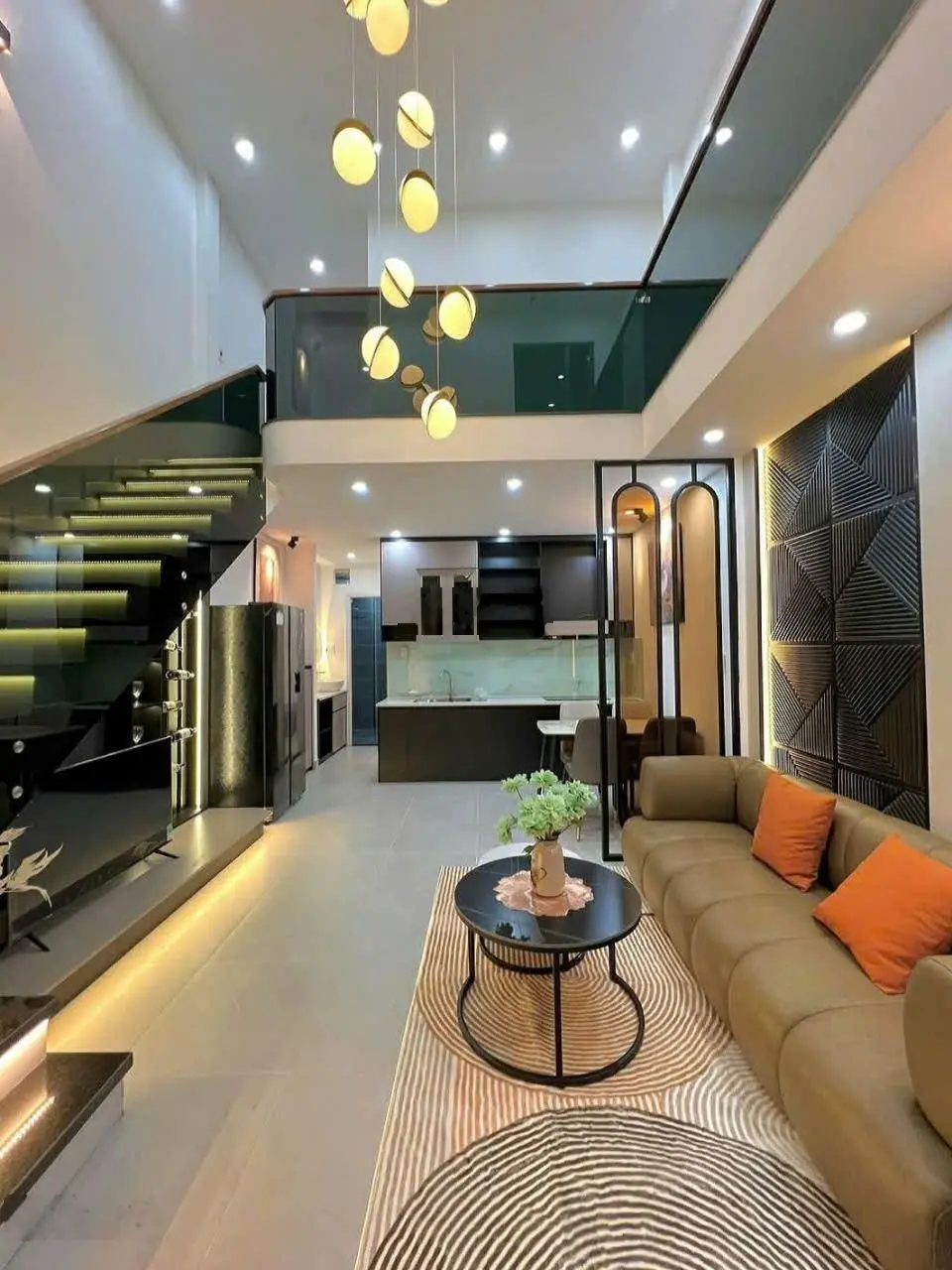 Nhà đẹp 50m2, 2 tầng, 3 phòng ngủ ( có phòng ngủ dưới) , gần biển 200m ,thanh khê