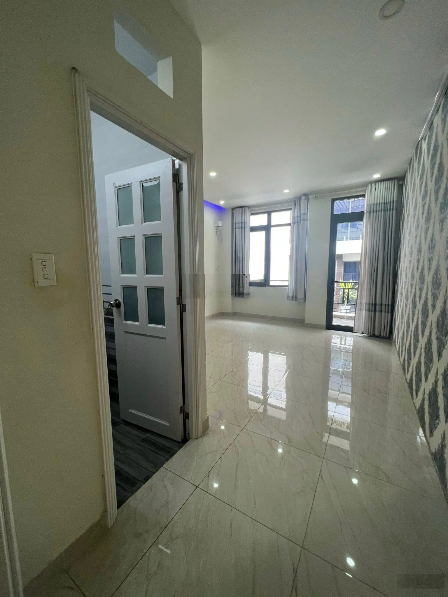 Nhà khu đồng bộ hẻm xe hơi thông 4 tầng 4x16m 4pn Nguyễn Oanh p6 GV