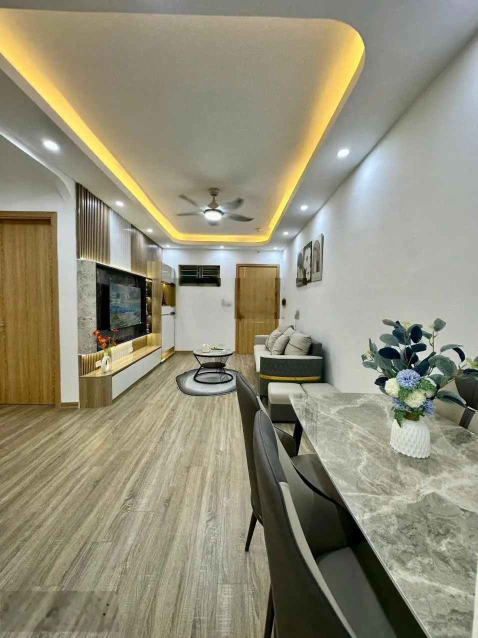 Bán căn 53m2, 2ngủ &2vs, HH3C Linh Đàm Hoàng Mai. Lh: 0966 455 ***