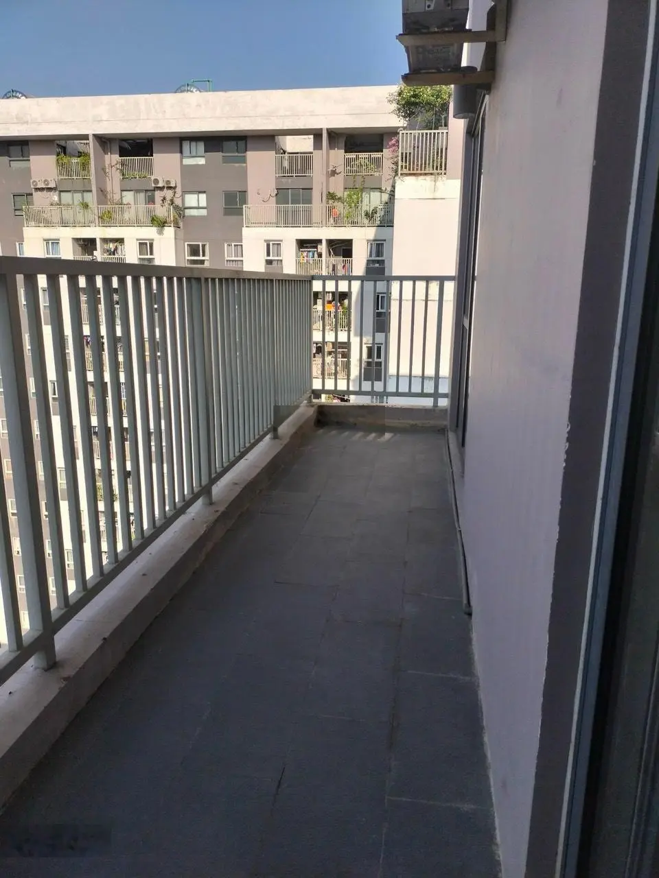 Em cần bán căn pendhouse thiết kế duplex dự án sky 9.Dt 120m gồm 3 pn và 2 vệ sinh:Lh 0399 050 ***