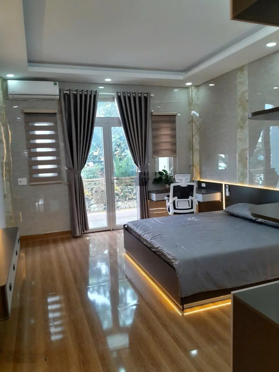 Bán căn nhà ngay Hiệp Thành Quận 12, ngay đường 8 sát bên dg Nguyễn Ảnh Thủ