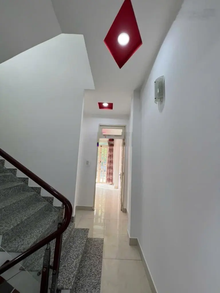Đường 8m tân kỳ tân quý - gần nhà thờ bình thuận - 53m- 3 tầng- 4pn- xe hơi ngủ nhà - chỉ 5.85 tỷ.