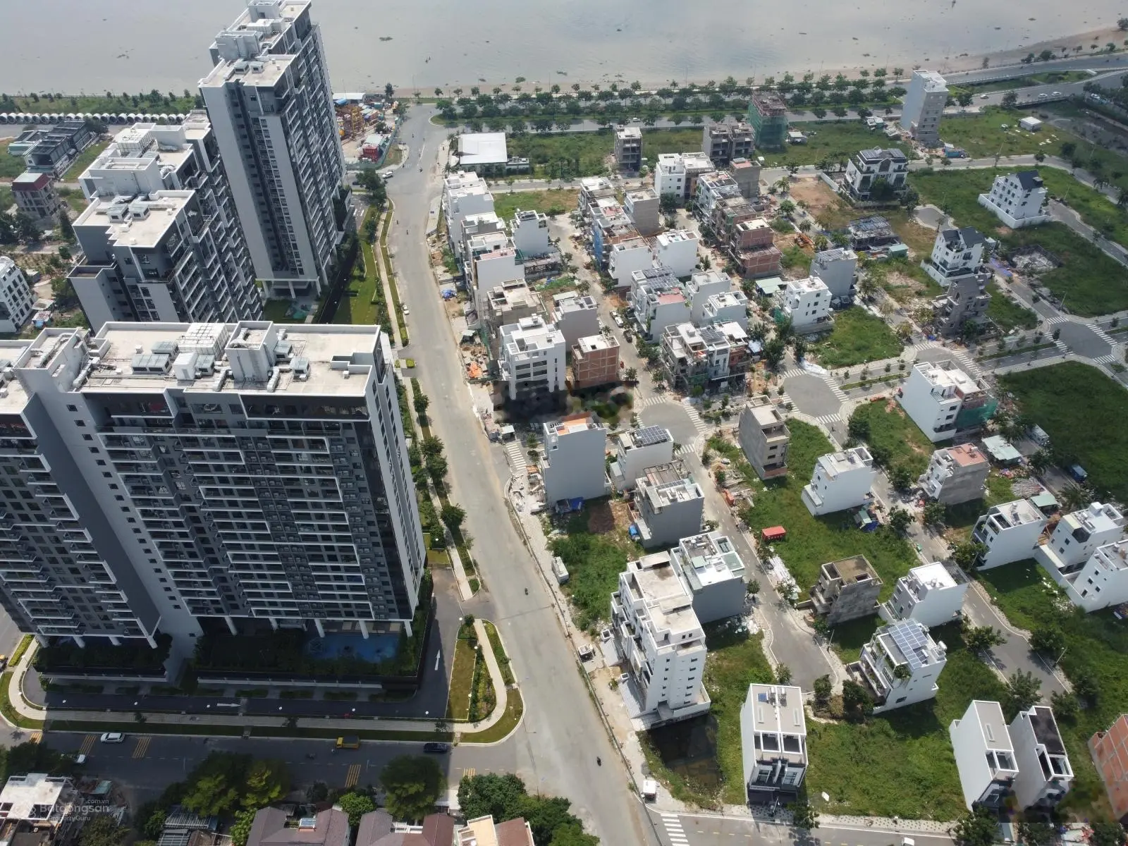 Bán đất nền dự án Huy Hoàng - 2 Mặt tiền - Đường Trương Văn Bang - DT: 160m2 - Giá bán: 550tr/m2
