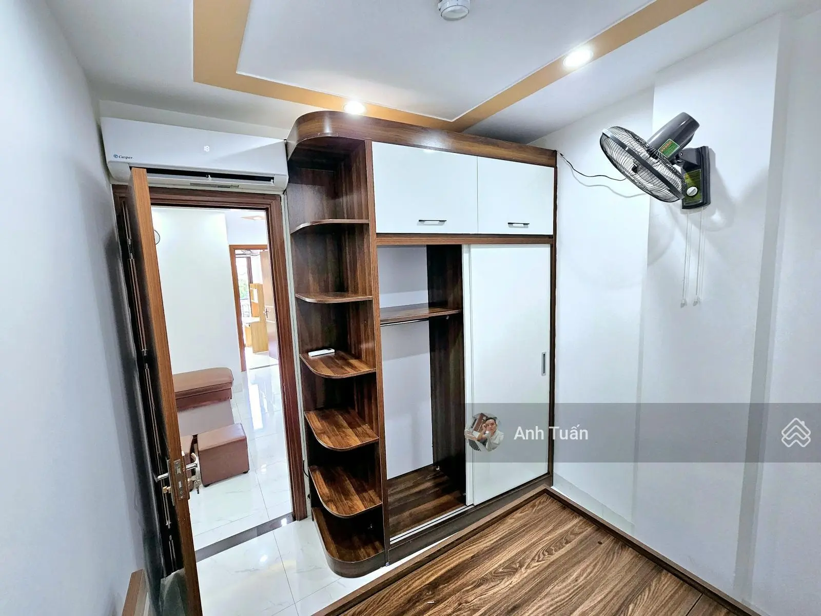 Bán căn hộ 2PN - Full nội thất - Gần Hồ Tây - Ô tô đỗ cửa