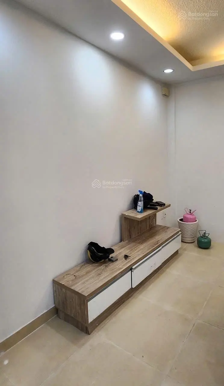 Bán Nhà 18 Đường Nguyễn Cảnh Chân,Phường Cầu Kho ,Quận 1 . LH 0903070684