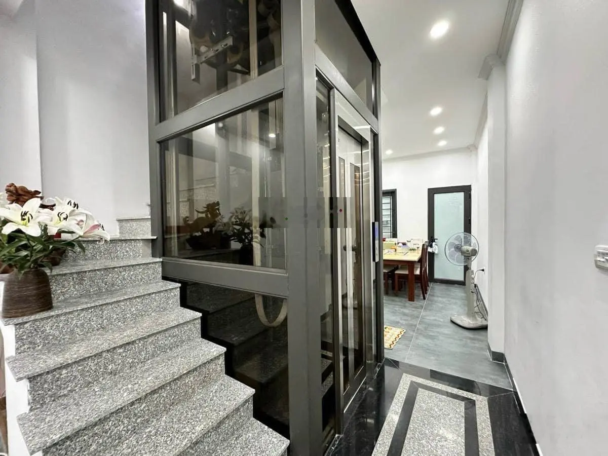 Nhanh! Nguyễn Thị Định, sát phố 3 ô tô tránh, thang máy, nhà mới, kinh doanh, 2 mặt thoáng, 50m2*6T