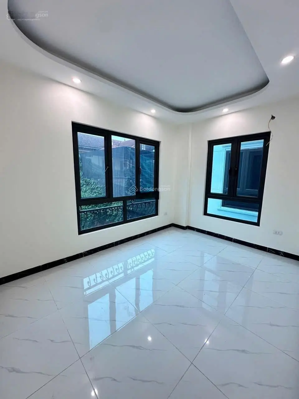 Nhà độc lập 4T x 40m2, gần đường Đông La, 5 phút KĐT Đô Nghĩa Hà Đông giá 3,4 tỷ