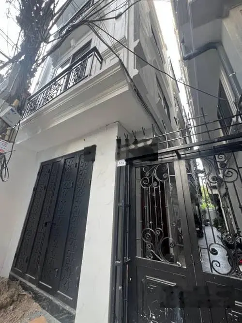 5 tầng mới đẹp long lanh - lô góc - 2 mặt tiền (2 thoáng) - ngõ nông rộng thông - ở cực sương