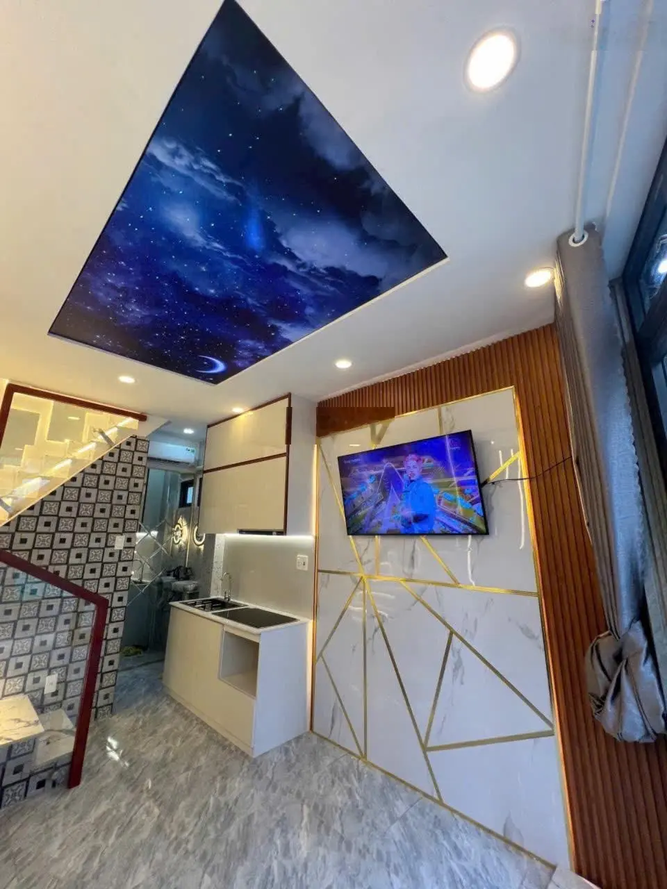 Nhà Phú Nhuận, hẻm xe hơi, có sân thượng, chủ gửi giá 4 tỷ 750 còn thương lượng. LH ngay 0906 435 ***