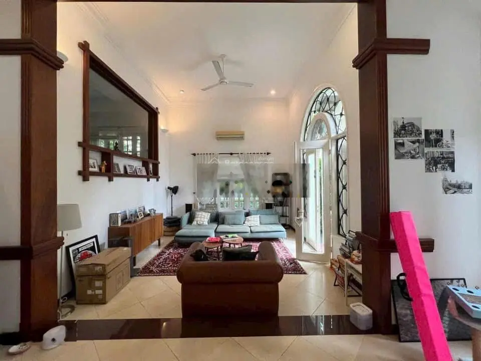 Bán Biệt thự cổ 2MT nhánh Trần Não 22x 36 (820m2) - trệt 2 lầu hướng ĐN full đồ gỗ quý - giá 85 TỶ