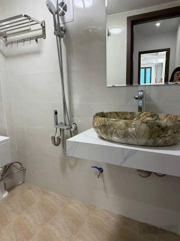 Bán NR 3PN, 4WC ở Hoàng Mai, 8,45 tỷ, 37m2 giá siêu hời bao đẹp