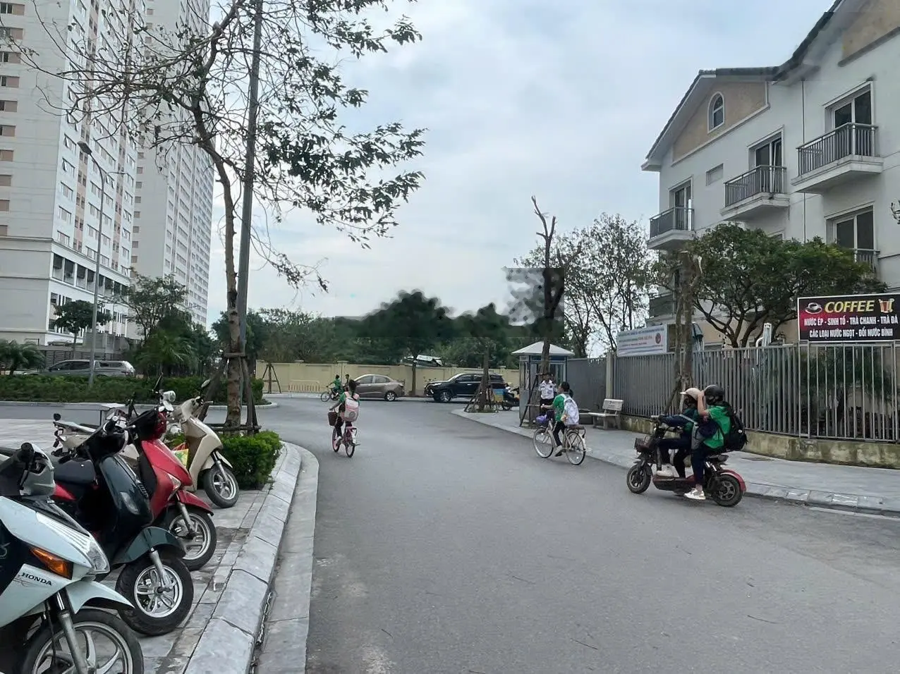 Bán rẻ biệt thự lô góc siêu đẹp sát Vin Cổ Loa 4 tầng 177m2 đã hoàn thiện, cho thuê, kinh doanh tốt