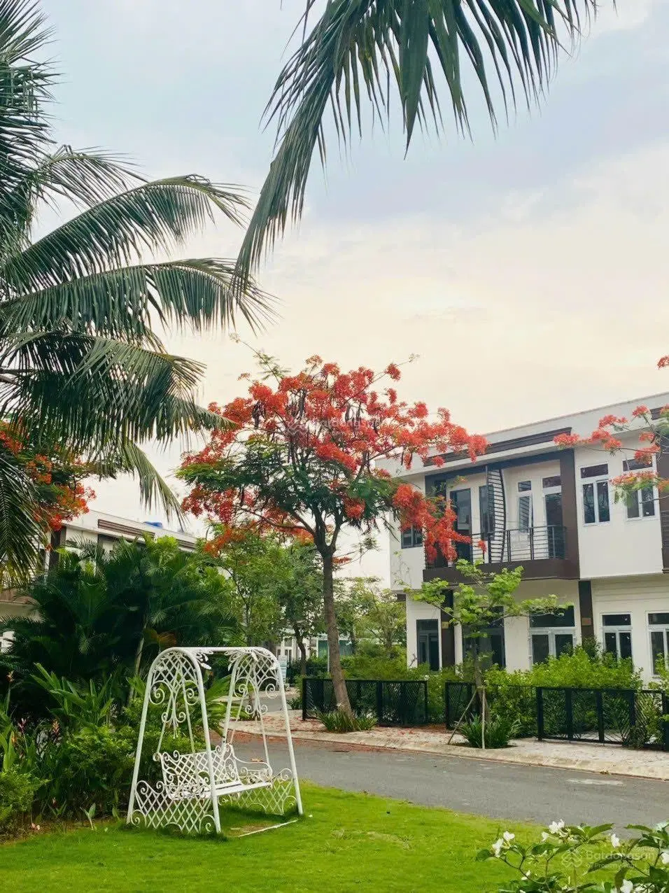 Chủ kẹt tiền bán gấp căn nhà phố MT dự án Riverside 1,7 tỷ. 1 trệt 2 lầu