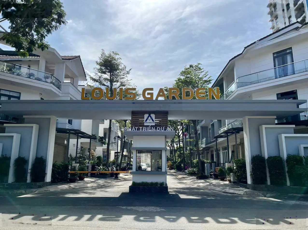 Khu Compound 13 căn biệt lập. Nhà phố VIP ngang 7m x 15m. Liền kề Global City
