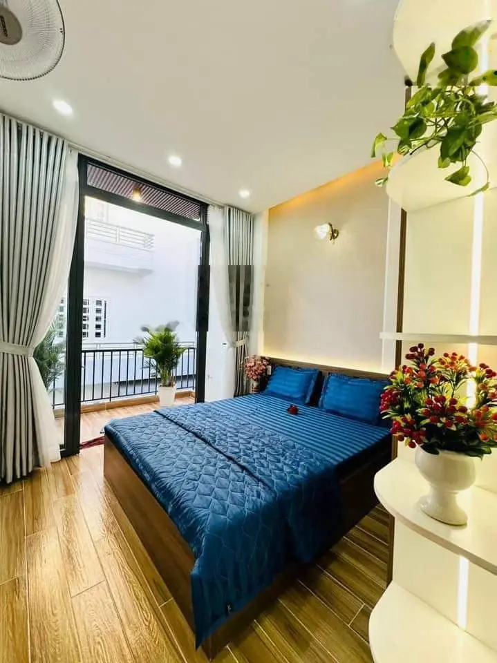 Bán nhà Đ.Bạch Đằng,P.2, Tân Bình gần sân bay Tân Sơn Nhất chỉ 2tỷ630, DT:47,6m2.LH:0906 527 ***