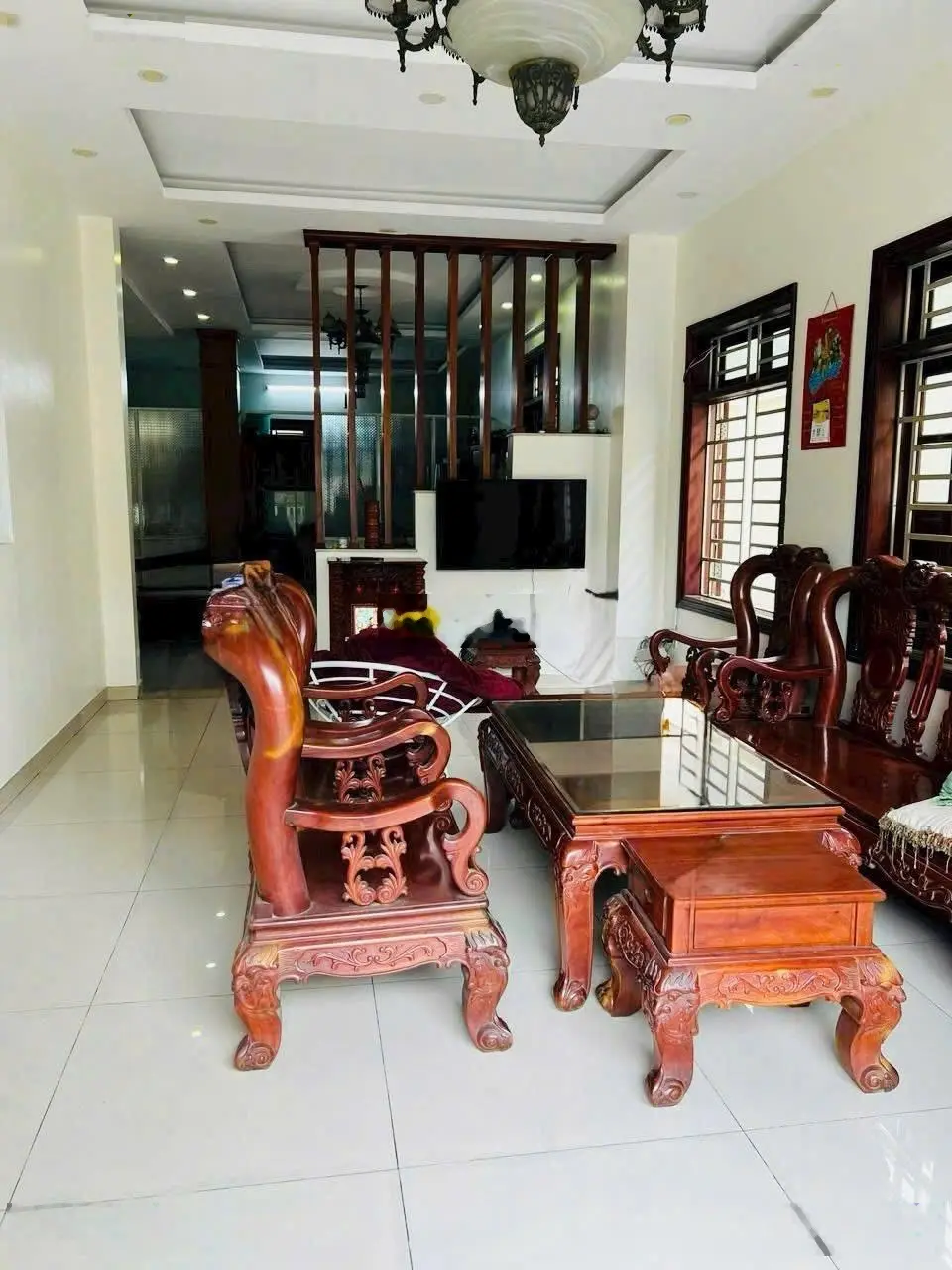 Bán nhanh biệt thự mặt tiền đường 61 Phước Long B, TP Thủ Đức. DT: 340m2, giá 32.5 tỷ