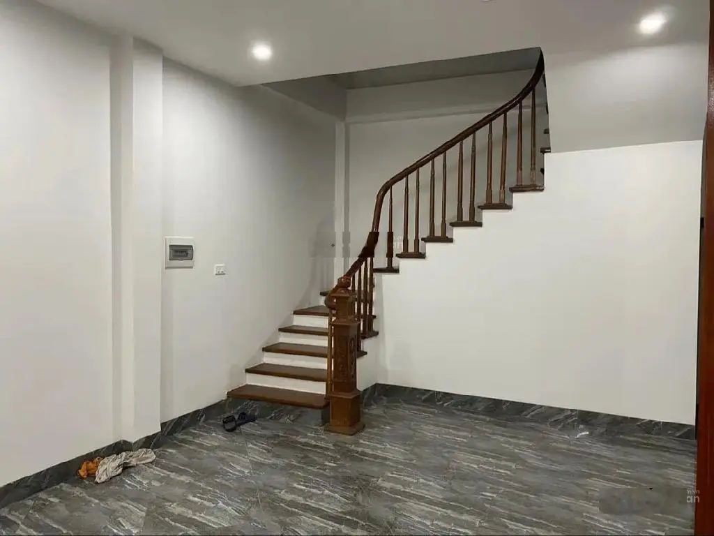 Nhà đẹp ở luôn Hào Nam, Đống Đa, ngõ ba gác thông. DT 73m2 x 4 tầng , MT 4m, giá : nhỉnh 9 tỷ TL