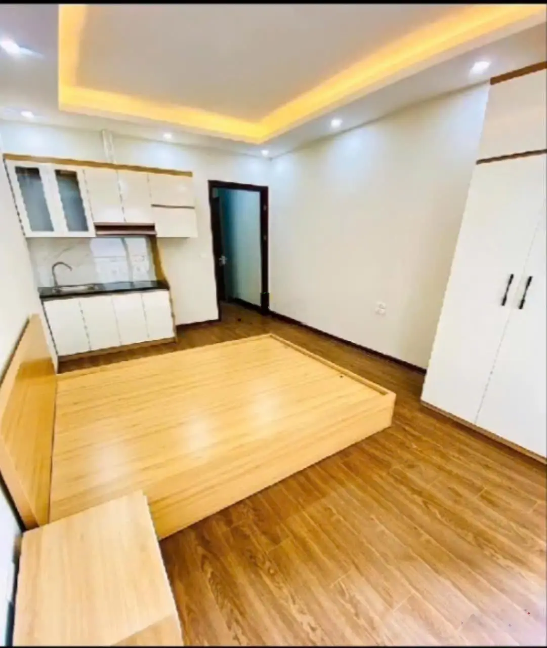 Bán nhà đẹp tại đường cầu diễn,đường rộng thênh thang, ô tô vào nhà _ 65 m2_chỉ 8,3 tỷ