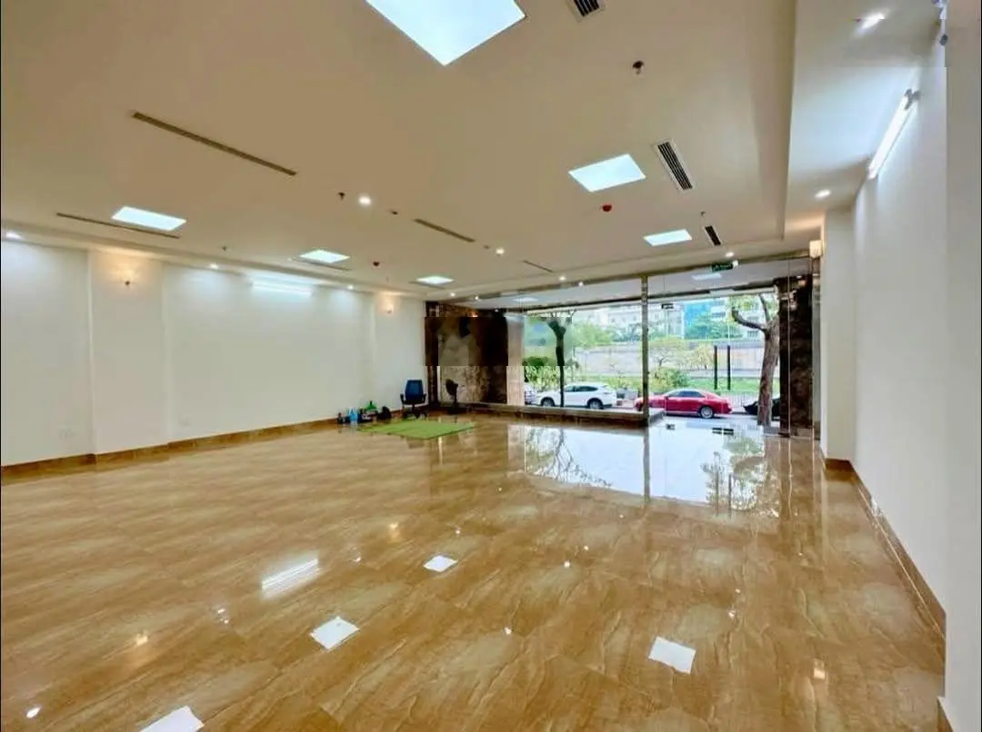 Bán nhà mặt phố Vũ Tông Phan, DT 105m2, 9T thông sàn, thang máy, MT 8m, giá 52 tỷ