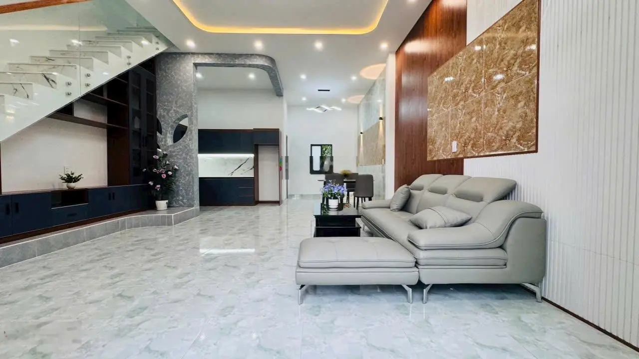 * Bán nhà mới đẹp 1 tỷ 499tr nhà 1 trệt 1 lầu đúc - Thị trấn Diên Khánh - Khánh Hoà.