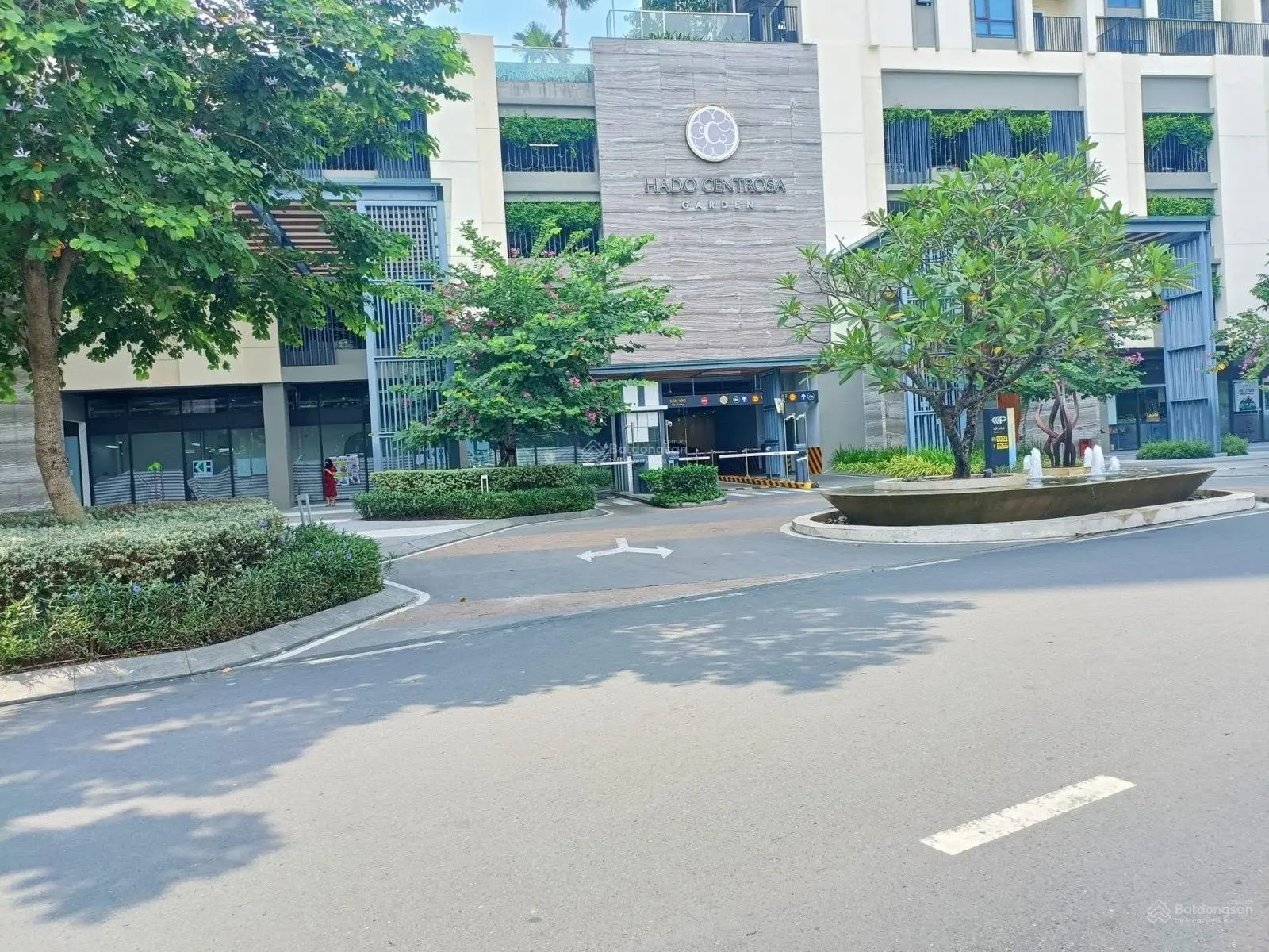 Bán nhà mặt phố 285 CMT8 ngay Hà Đô Quận 10 23 tỷ, 150m2, view đẹp