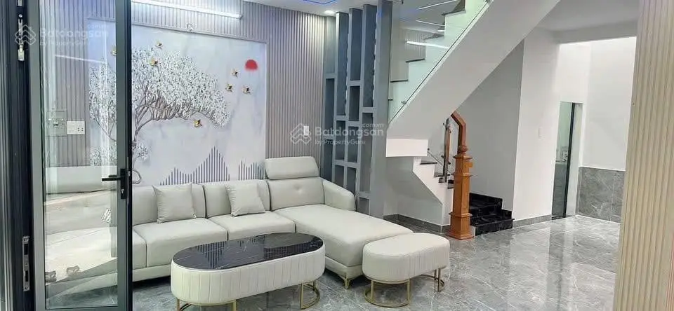 Bán nhà đang cho thuê 7tr/tháng còn hợp đồng 54m2, mặt đường Sinco, gần Aeon Mall Bình Tân, sổ sẵn
