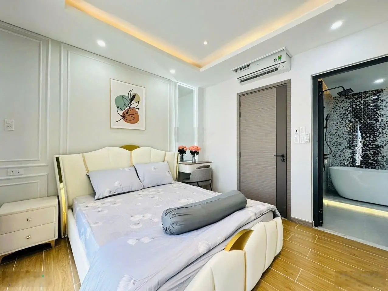 Hạ giá bán gấp nhà 4 tầng trung tâm Quận 1, 4tỷ080/81,45m2 - Mai Thị Lựu, P. Đa Kao, chợ Đa Kao