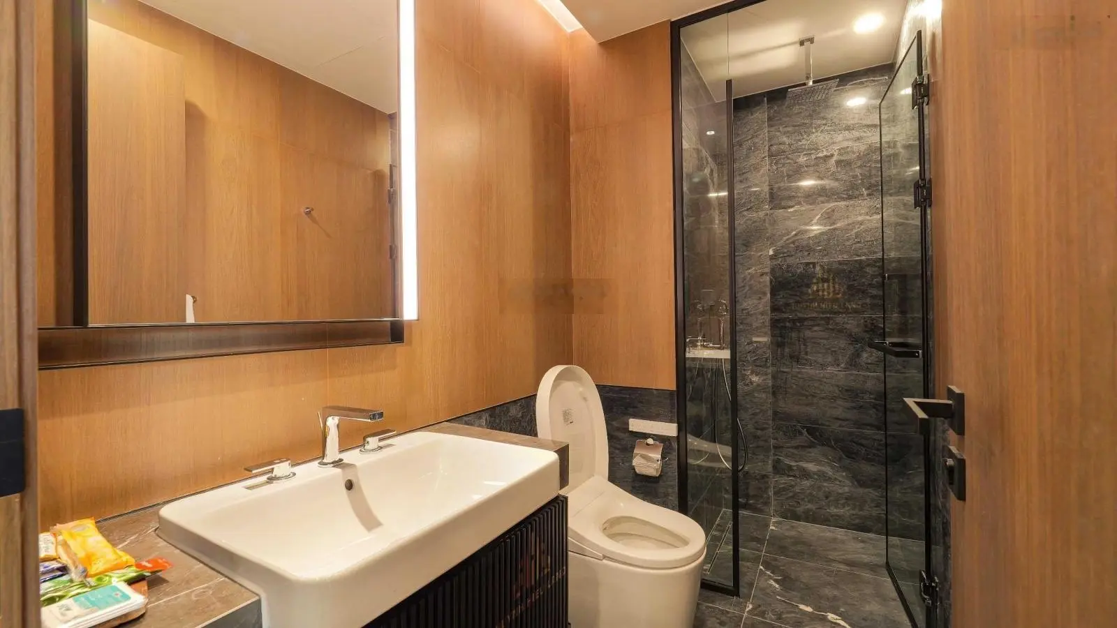 BÁN CĂN 1PN LUMIERE RIVERSIDE GIÁ THẬT. EM LAN CHUYÊN MUA BÁN, CHO THUÊ LUMIERE RIVERSIDE.