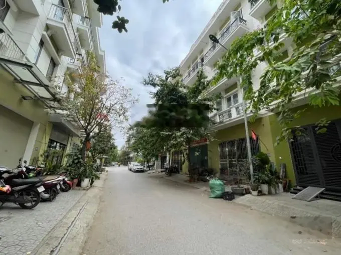 Phân lô Dương Nội Hà Đông, lô góc 50 m2 đất, vỉa hè, ô tô, kinh doanh