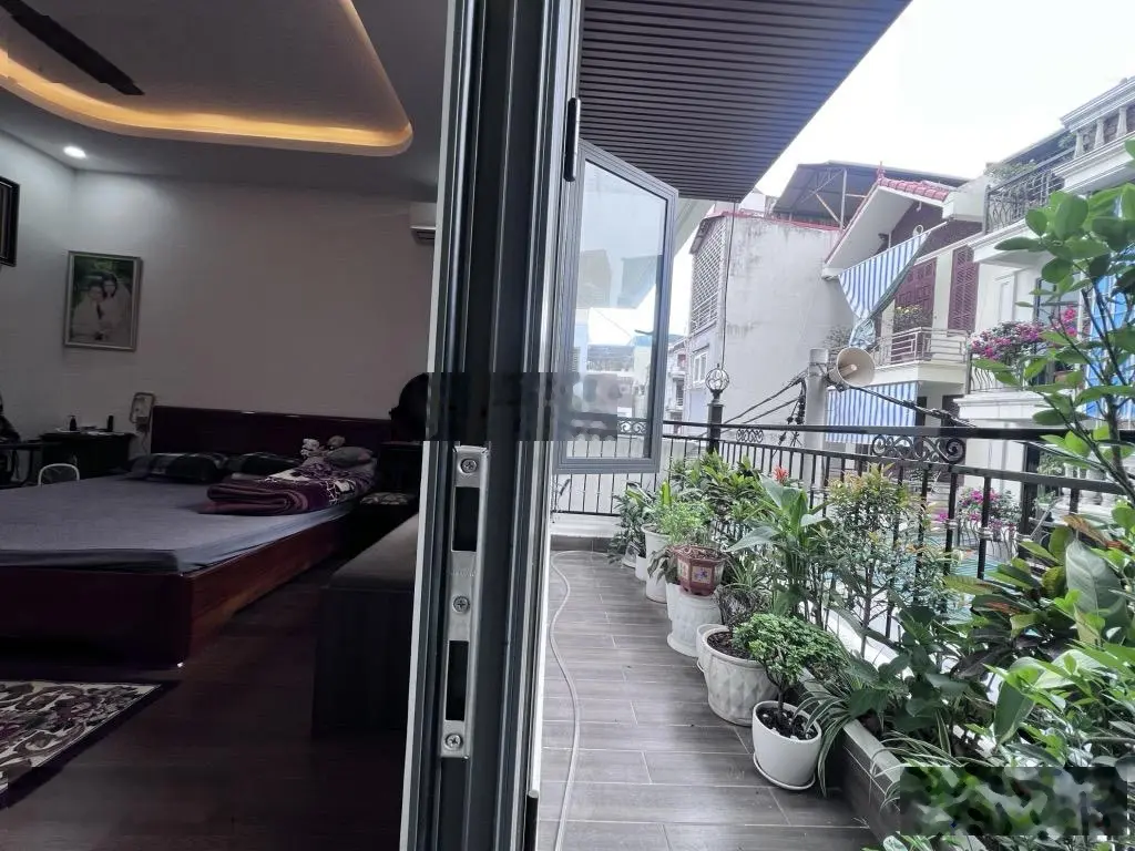 Bán nhà thượng thanh dân xây trung tâm gần đường 5, cầu đông trù, ô tô thông 70m 4 tầng mt 5,2 m