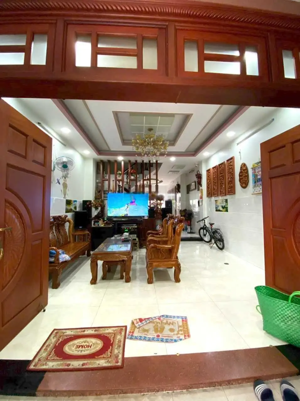 Hạ 200tr còn 2,7 tỷ. Bán nhà 60m2 đường số 13,Q4 xây 3 tầng, đang cho thuê 18tr. Hẻm 6m ra Vĩnh Hội