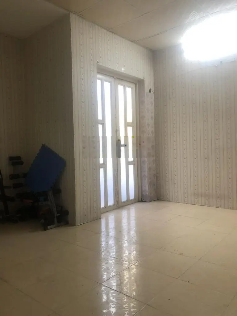 Bán nhà giá rẻ Quận 6- 3 tầng- 3 pngủ- ngang 4,6m- hẻm 242 Bà Hom xe hơi thông tứ phía-giá 4,65 tỷ
