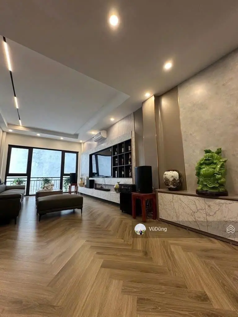 Bán nhà Bồ Đề, Long Biên Dt 62M2, 6 Tầng, Mặt tiền 4.2M, Gara, Thang máy, ô tô thông, Full nội