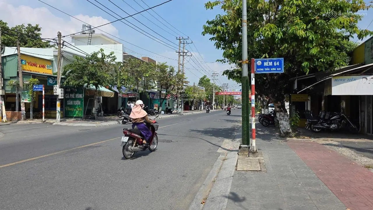 Nhà 3 mặt tiền Trần Hưng Đạo, 370m2 phường Đông Hoà, thành phố Dĩ An, Bình Dương