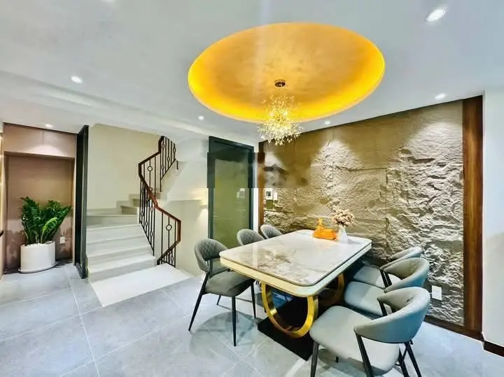 Siêu phẩm nhà ngộp đ.Nam Cao, Quận 9. Giá 2,35 tỷ, DT 64m2, LH Như 0766372453, sang tên ngay