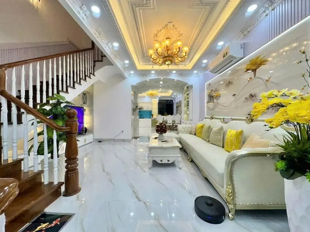 Bán nhà phố siêu phẩm tuyệt đẹp (5x22m giá 10,9 tỷ) ở liền y hình 100% có thang máy thị trấn Nhà Bè