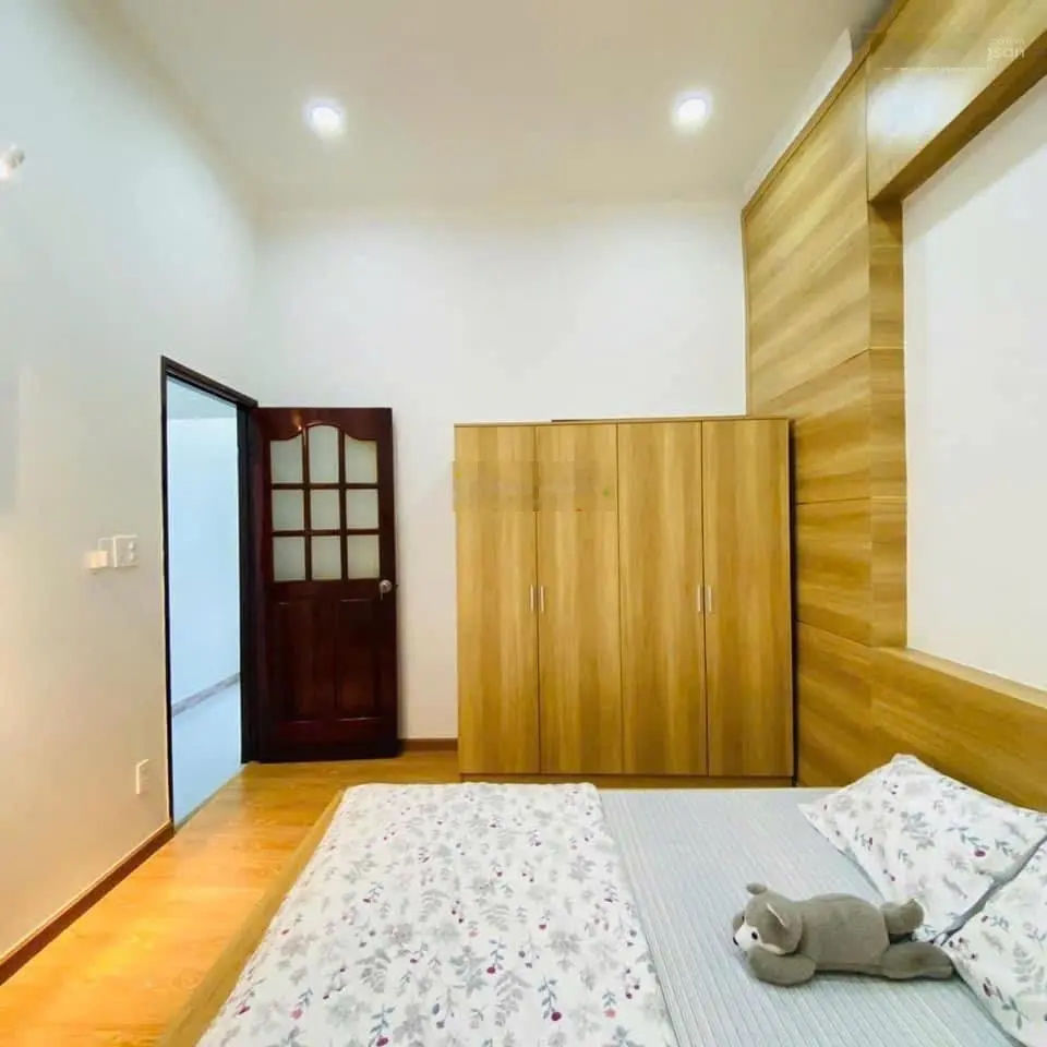 Bán nhà sẵn HD thuê 22tr/tháng đẹp ngay Trần Quang Diệu, P14, Q3. DT 49,1m2, cực yêu cho AC đầu tư
