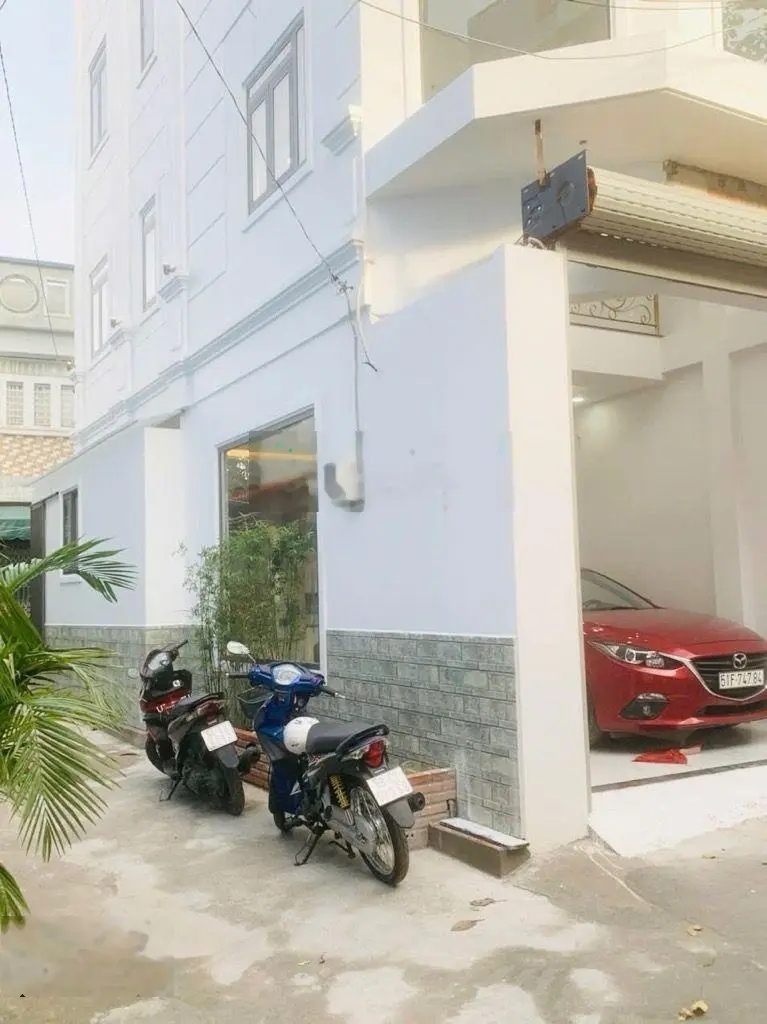 Nhà đẹp KDC Tạ Quang Bửu, 4 tầng 4,5 x 14 (hơn 9 tỷ xx tí)