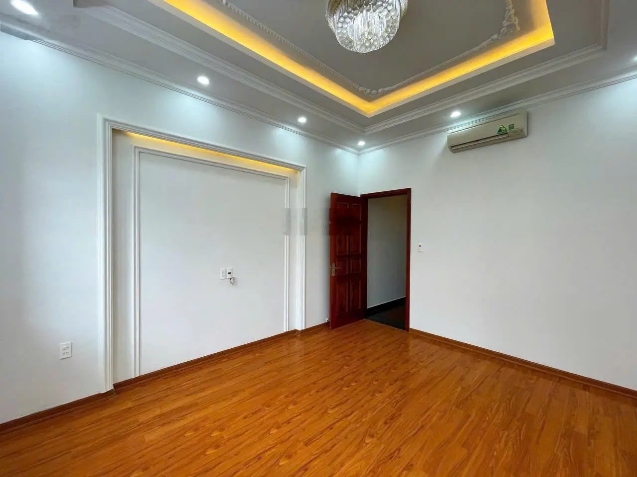 Bán nhà riêng 4PN, 3WC, 72m2 tại Đông Trung Hành, 6,6 tỷ