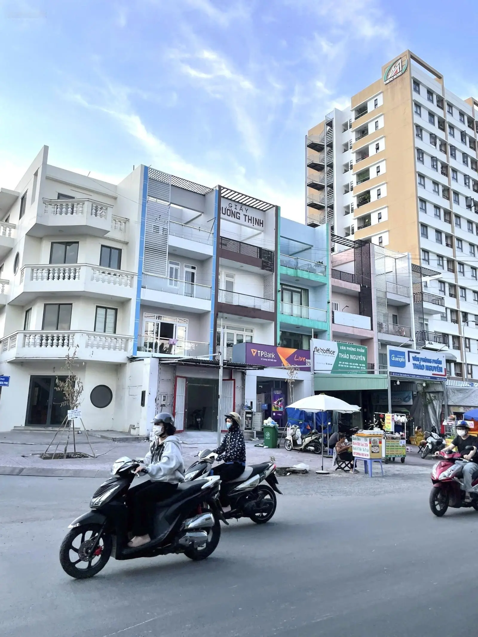Bán mặt tiền kinh doanh đường Tăng Nhơn Phú đối diện Cao Đẳng Công Thương 5x20m-1T3L. Giá 20 tỷ