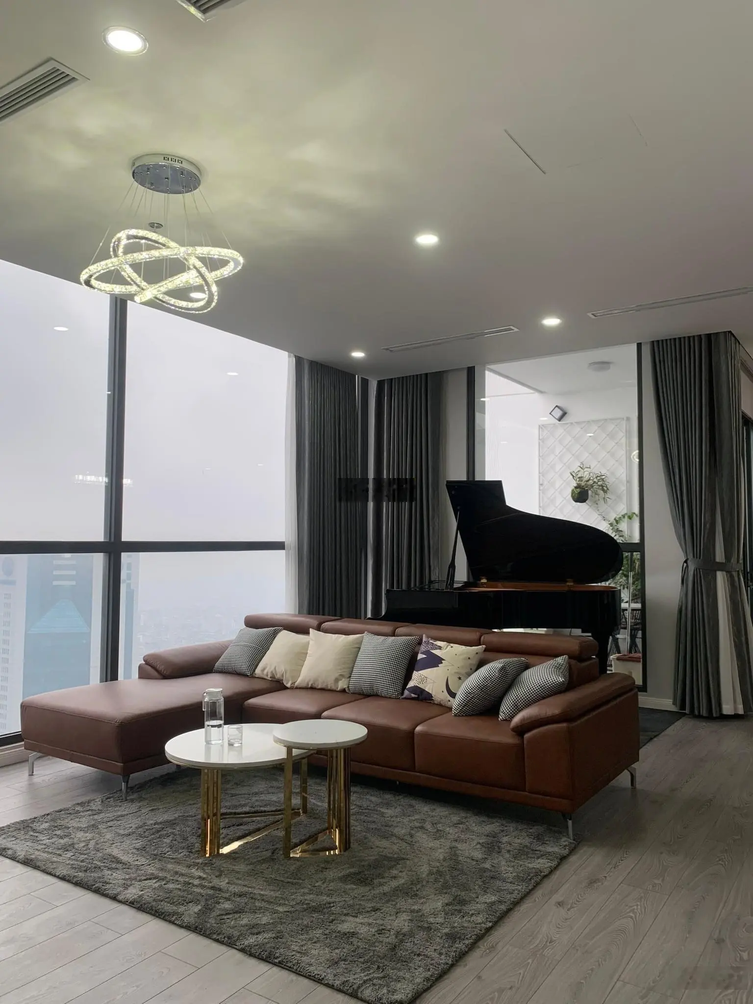 Bán Penhouse 178m2 hướng Đông Nam, Vinhomes Skylake Phạm Hùng, Mỹ Đình 1, Nam Từ Liêm.LH 0983 786 ***