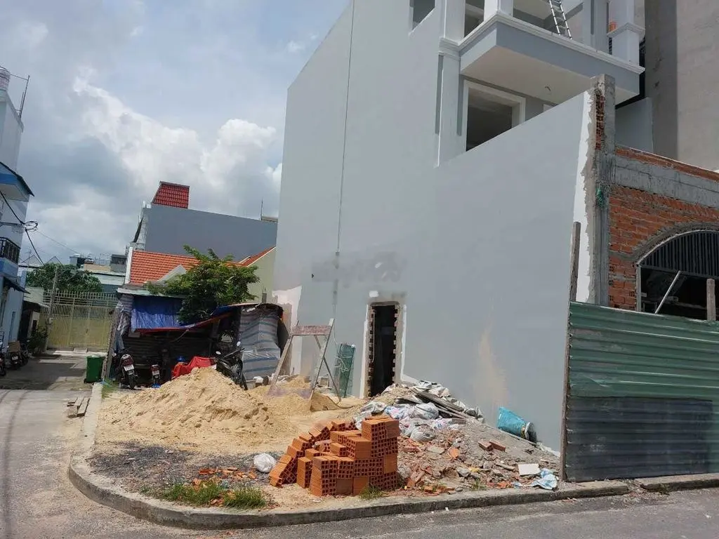 BÁN ĐẤT Đ. NGUYỄN TRUNG TRỰC. SHR. DT 100M2. TẠI TRUNG TÂM TT BẾN LỨC.