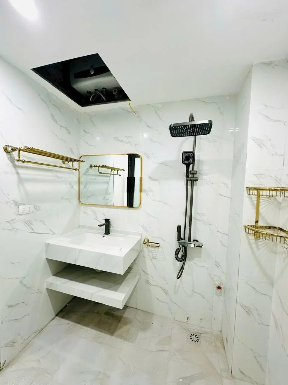 Bán nhà mới - 48m2 x 6 tầng - Ngọc Hồi, Hoàng Mai - Giá 6 tỷ 5