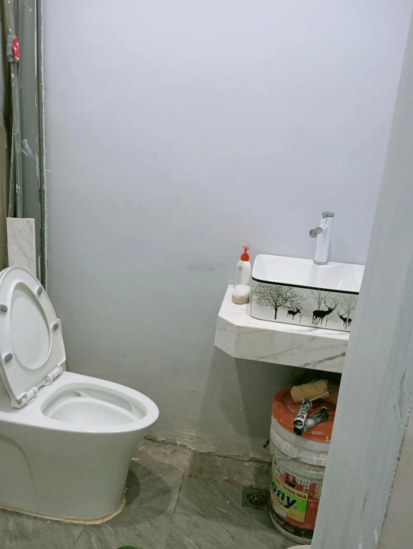 Bán nhà mặt phố Vân Hồ 2 HBT Hà Nội DT 30m2 cấp 4 MT 5m, giá 6 tỷ