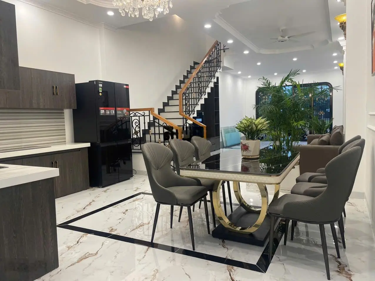 NHÀ ĐẸP ĐỐI DIỆN CÔNG VIÊN KĐT HÀ QUANG 2 NHA TRANG, NỘI THẤT CAO CẤP GIÁ 7,7 TỶ THƯƠNG LƯỢNG
